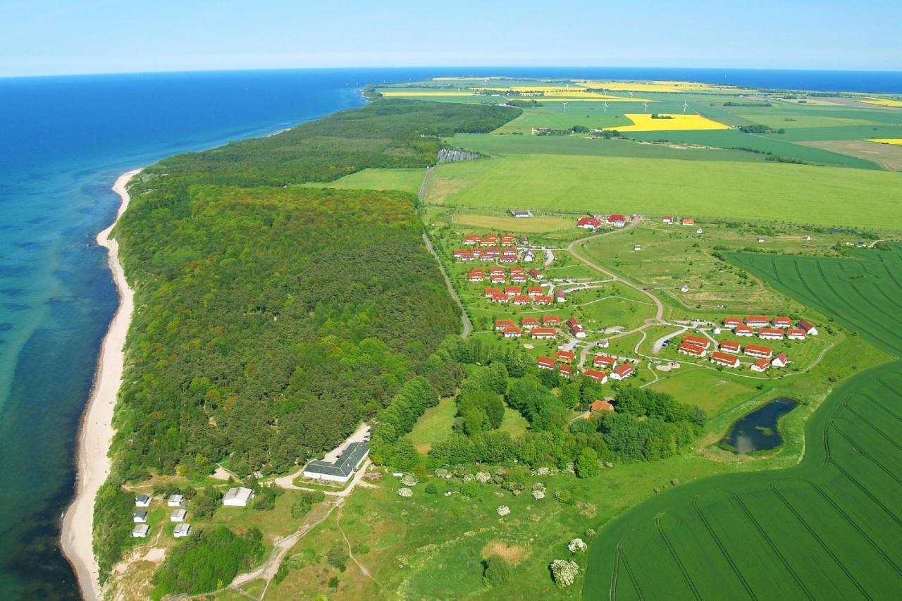 Strandnahe Ferienwohnung Mit Eigener Terrasse - Feriendorf Bakenberg Fewo D06 Dranske Zewnętrze zdjęcie